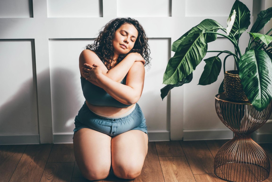 Une femme ronde qui aime ses courbes
